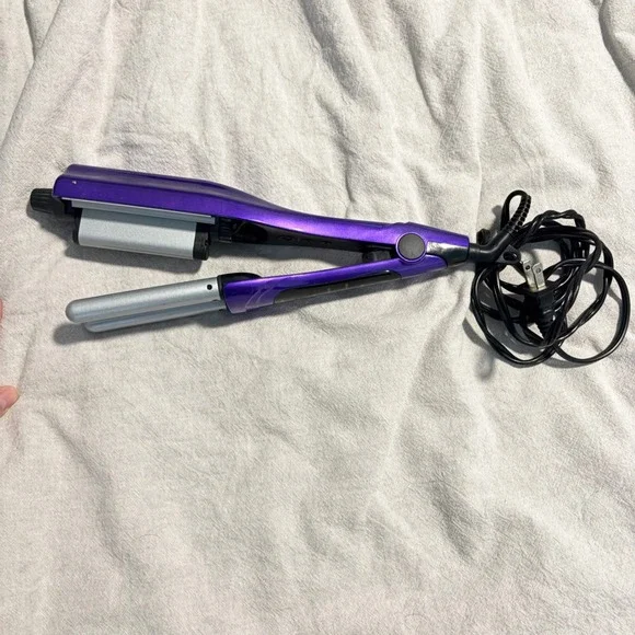 Bed Head A Wave We Go Purple Waver Hair Tool Triple Barrel Crimper - Picture 2 of 5